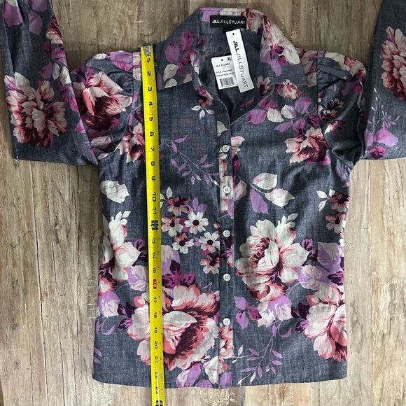 Jill Jill Stuart Chambray Floral Button Up Top Multicolor SZ 2 Long Sleeve NWT - Picture 7 of 10